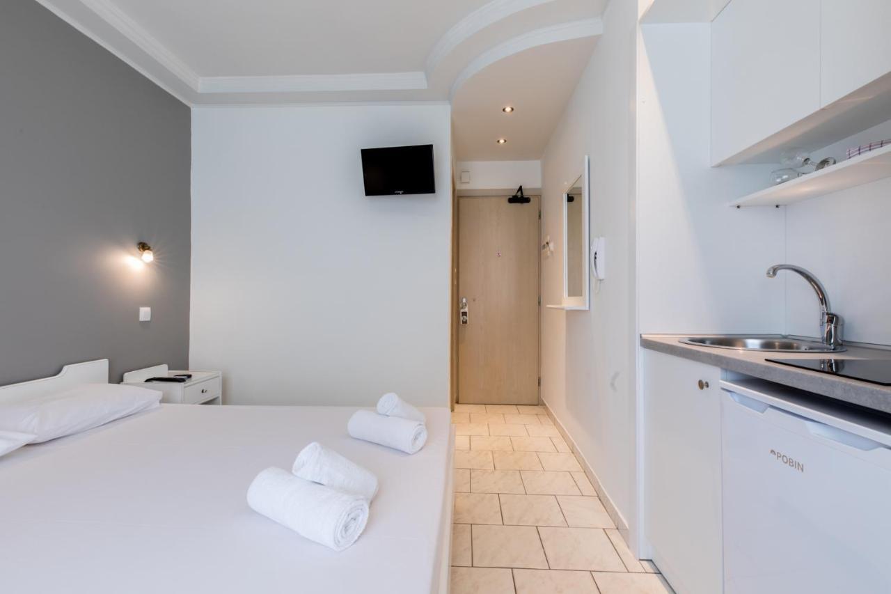 Hotel Melissanthi Паралия Дионисиу Екстериор снимка